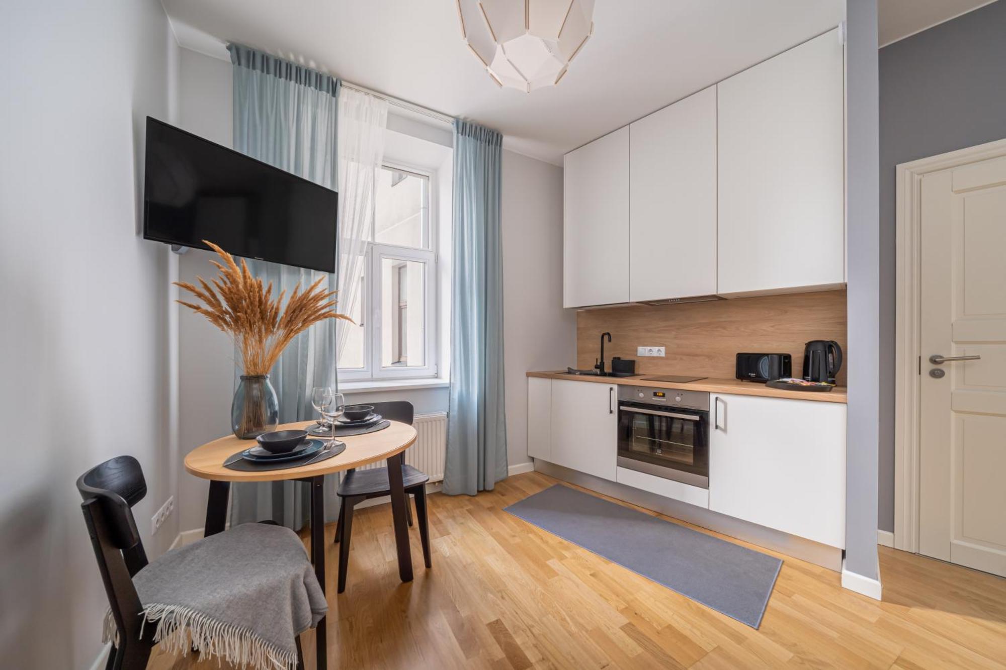 Apartment New! Quiet With Elevator, 9 Min Walk To Old Town Riga