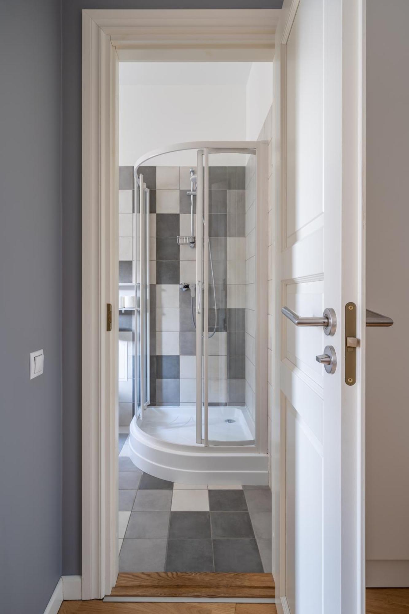 New! Quiet With Elevator, 9 Min Walk To Old Town Riga